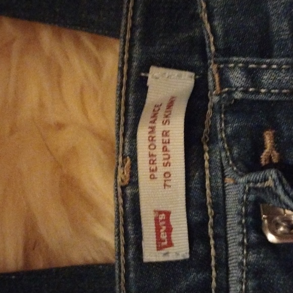 Levi’s Performance 710 Super Skinny Jeans Size 4 - Picture 2 of 4
